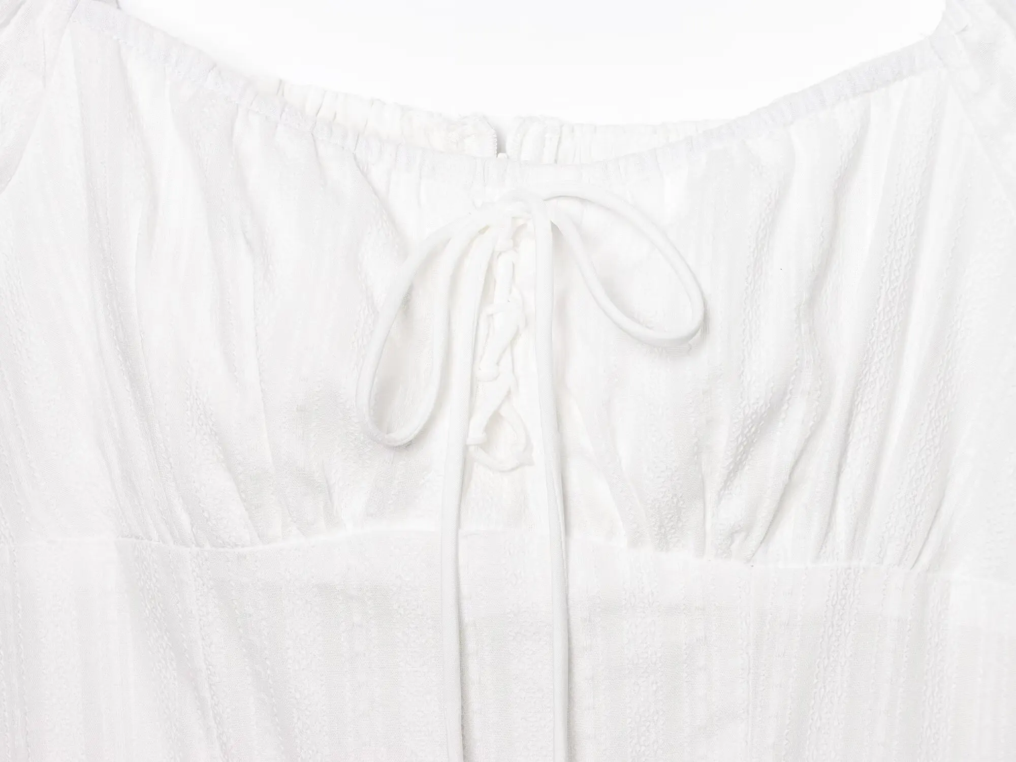 2025 francês retro branco arco gola quadrada manga curta mini vestido feminino orelhas de madeira cintura fina 2 camadas bainha vestidos férias robe