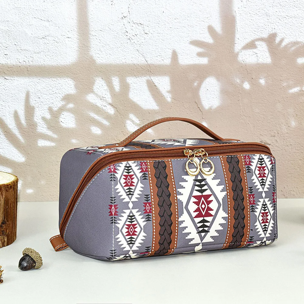 Make Up Toiletry Bags Large Capacity Stylish Portable Makeup Storage Pouch For Business Travel Trips