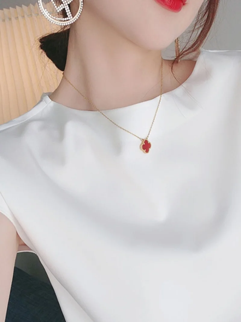 

High-End Silk irt Summer 2025 plus Size Women's ort Sve Satin T-irt Slimming Silk round Ne Top