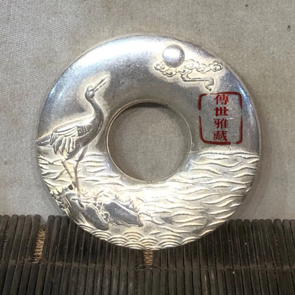 Folk high relief crane crowing aspirations, pure copper silver plating, spending money, safety buckle copper coins