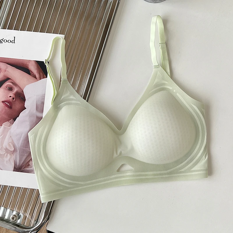 MOYISU أنيمي عارية الذراعين الصدرية النساء كومبو تمثال نصفي صغير محسن التوسع الخارجي جميل دعم الظهر سلس سلك الحرة TikTok الساخن