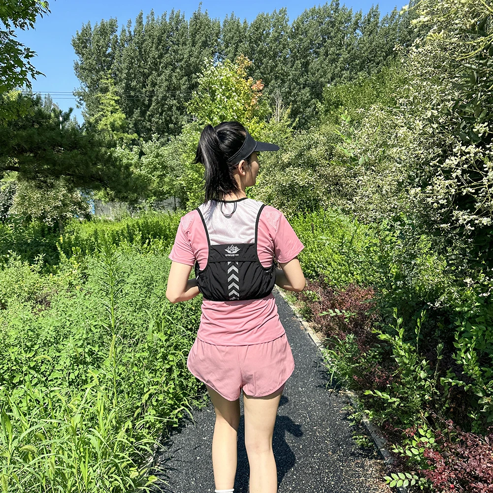 Outdoor Trail Running Backpack Ultralight Women Men Running Race Hydration Vest Marathon Bicycle Bag for Marathon Cycling Hiking