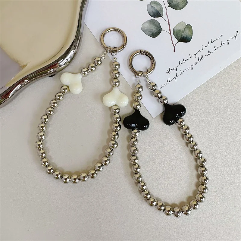 INS Korean Cute White Bow Heart Pearl Beads Beaded Phone Chain For iPhone Camera Hanging Rope Anti-Lost Lanyard Hanging Jewelry image 3