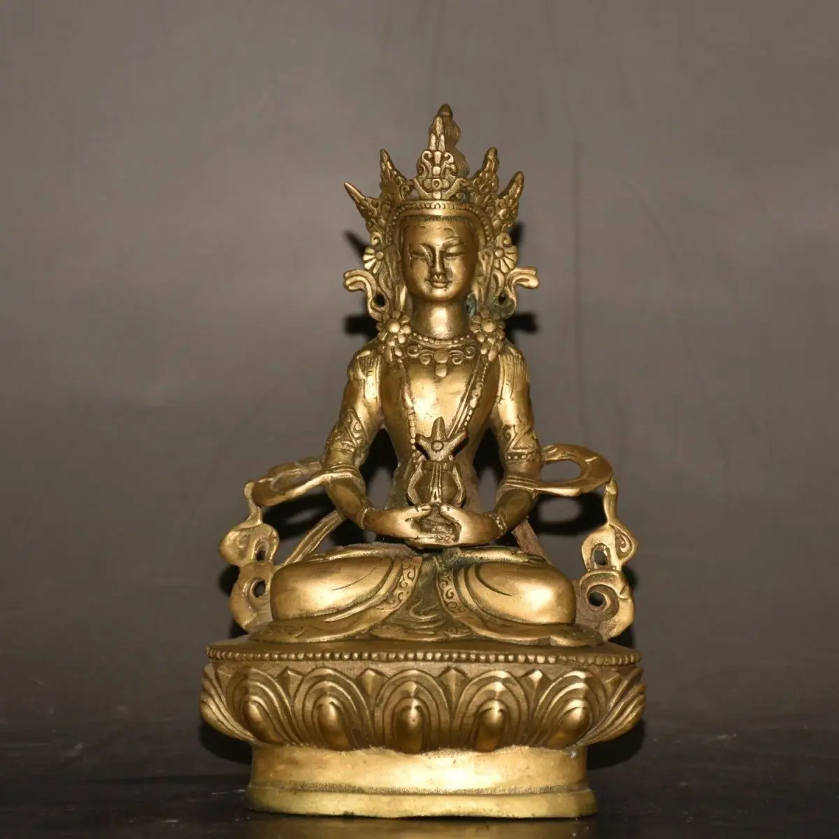 Early collection, pure copper longevity Buddha statue ornament, 10 cm long, 6 cm wide, 15 cm high, weighing 550 grams