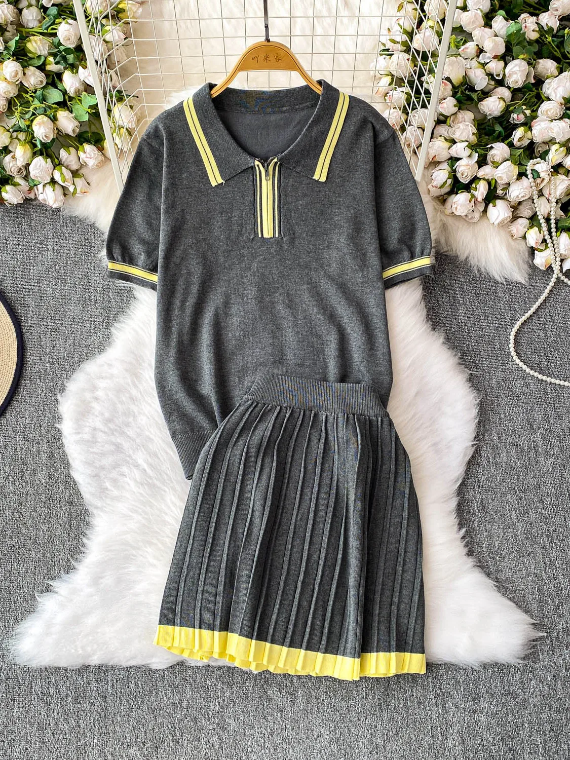 Faionable Color Blo Gestricktes Ne ort Sve T-Shirt mit hoher Taille, A-Linien-Rock, zweiteiliges Set für junge Frauen