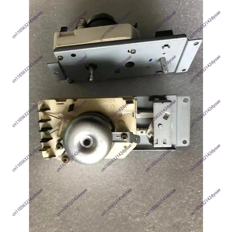Suitable for microwave timer VF60M102IE-01/VF60MHS01E (8-pin width 6mm/220V/3 holes)