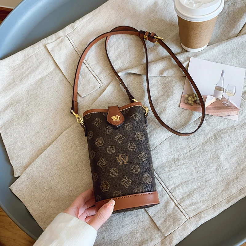 

Premium Leather Women's Messenger Bag Crossbody Handbag Shoulder Tote Elegant Classic Luxury Brand