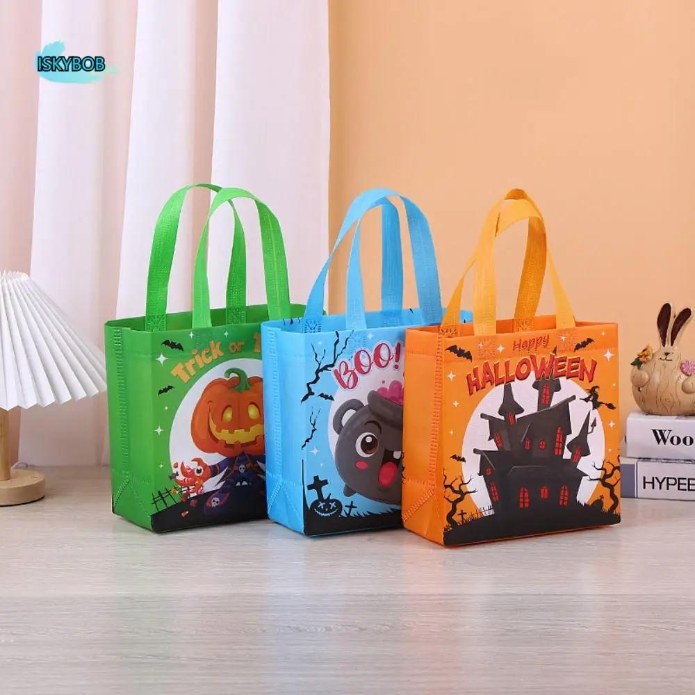 

Портативная нетканая сумка с призраком на Хэллоуин, большая вместительная сумка для подарка на Хэллоуин, сумка с тыквой и принтом замка, подарки
