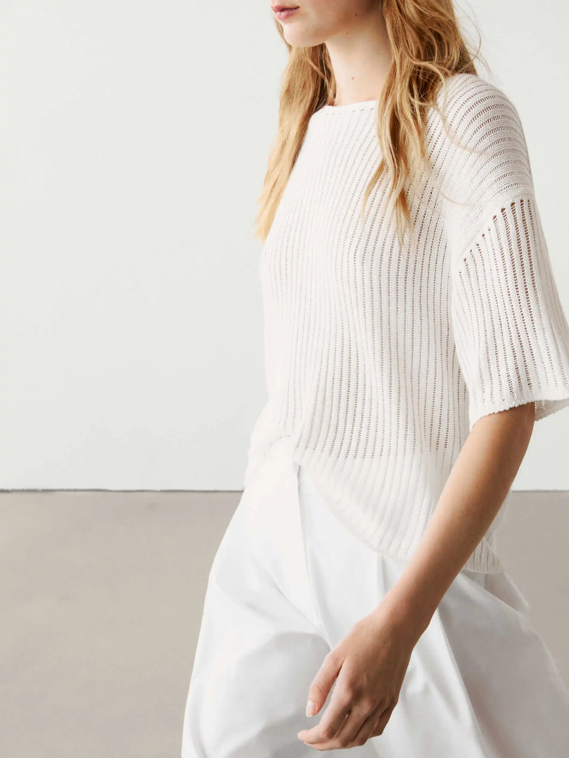 

Ethereal MD 2025 massidutti autumn new style of Ladies' Semi-transparent round-neck short-sleeved knitted sweater