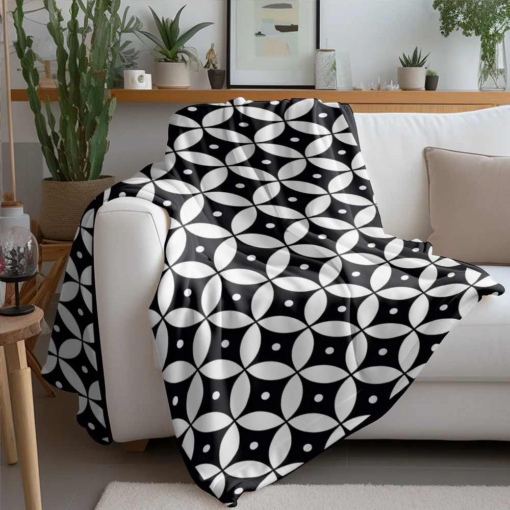 Geometric Pattern Blanket Small Throw Soft Fleece Bed Sofa Decorative Gift Cushion Cover 130x180cm