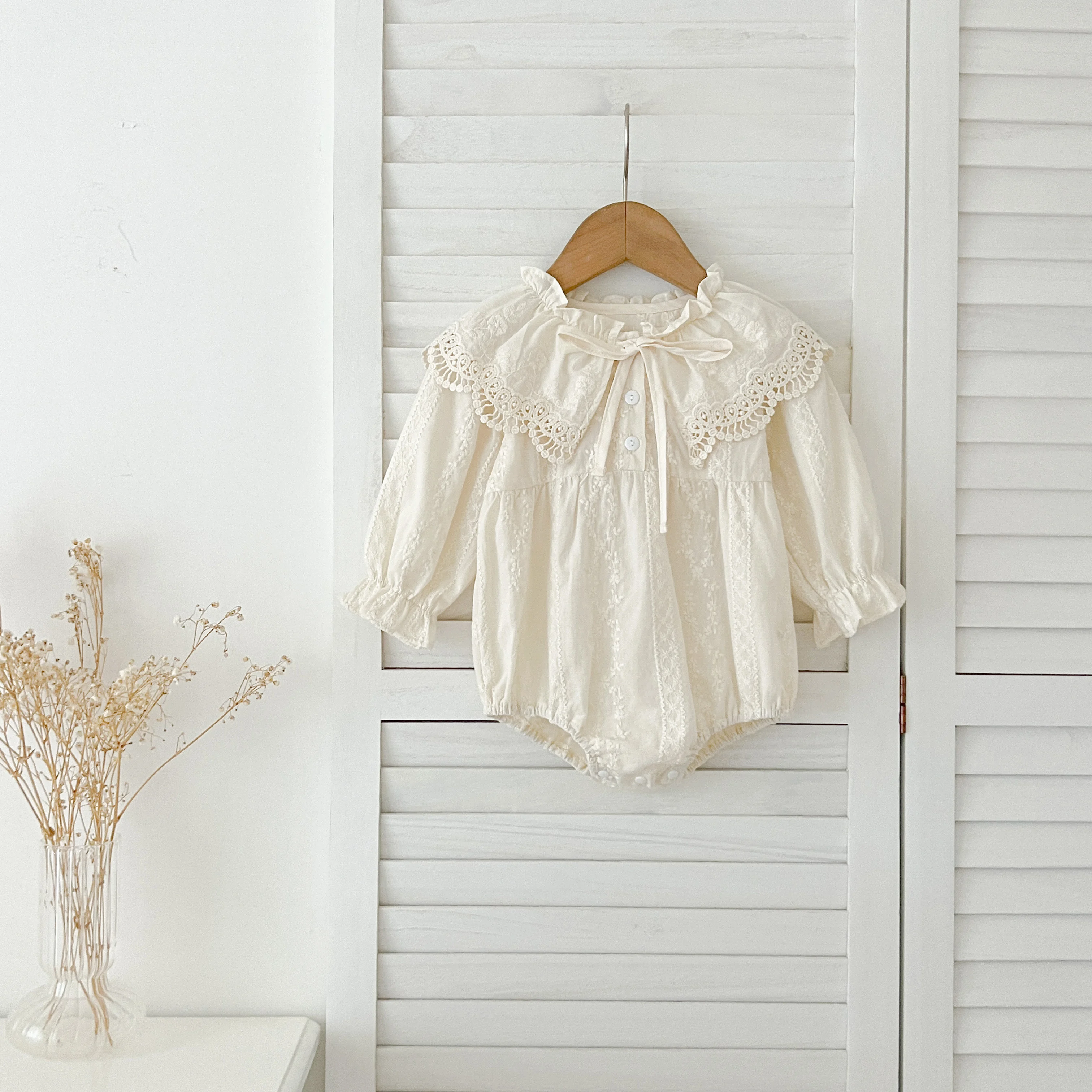 Neugeborenen Body 0-2Yrs Kleidung Mode Baby Strampler Spitze Peter Pan Kragen Prinzessin Bogen Strampler Lange Ärmel Infant Mädchen Overall – Detail 1