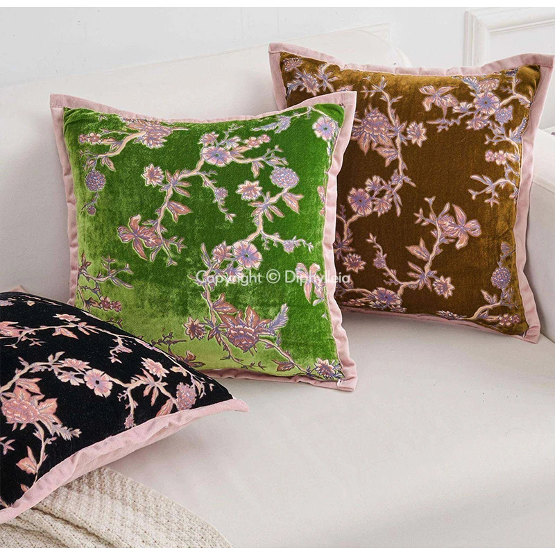 Diphylleia French Vintage Intricate Floral-Inspired Pattern Jacquard Cushion Cover Lush Velvet Throw Pillow Case Chic Home Decor