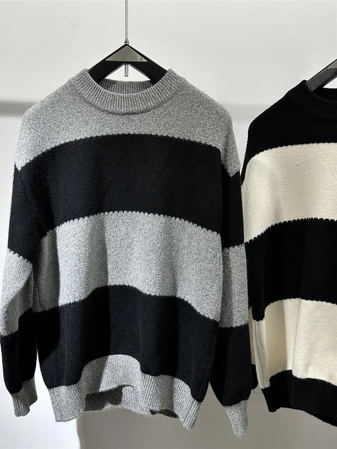 

Мужской модный вязаный свитер с круглым вырезом на осень-зиму, повседневный, в полоску, универсальный, свободного кроя, в корейском стиле, удобный