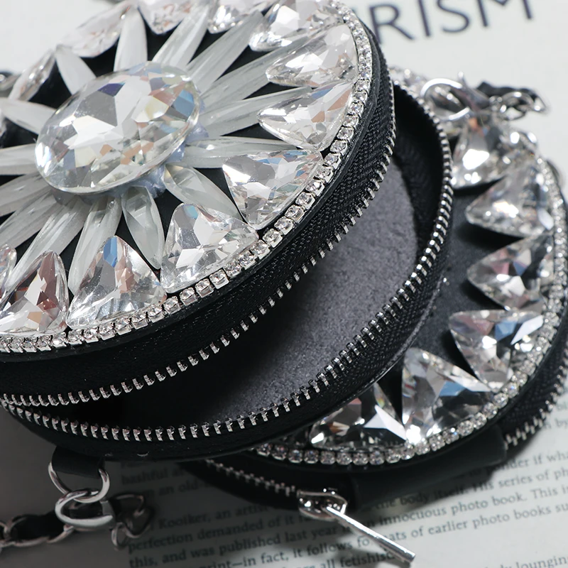 DAEYOTEN 2022 New Coin Purses and Handbags Luxury Crossbody Bags for Women Diamond Party Bag Mini Round Woven Small Bag ZM1309