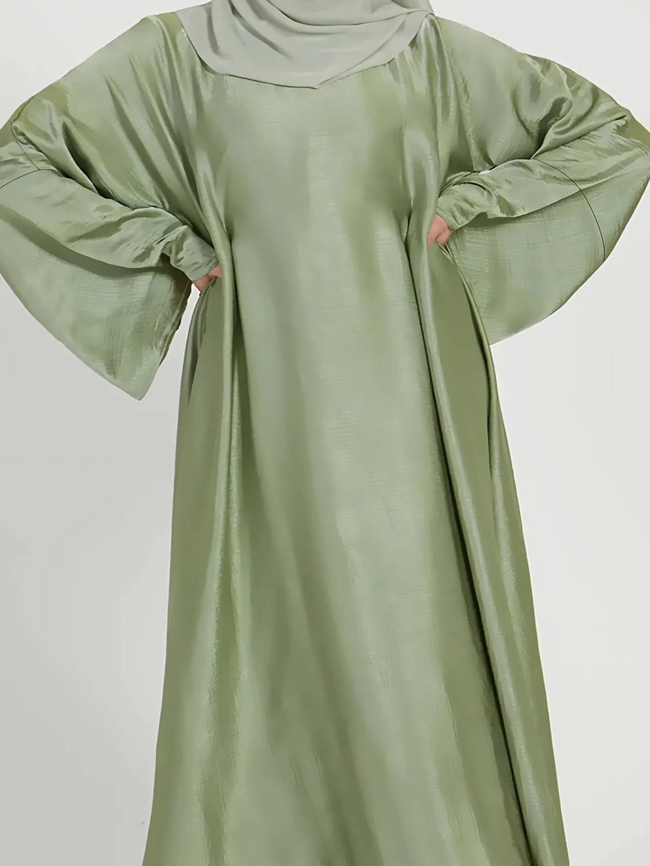 Women\'s solid color flared closed fashion robe - Middle East orientation