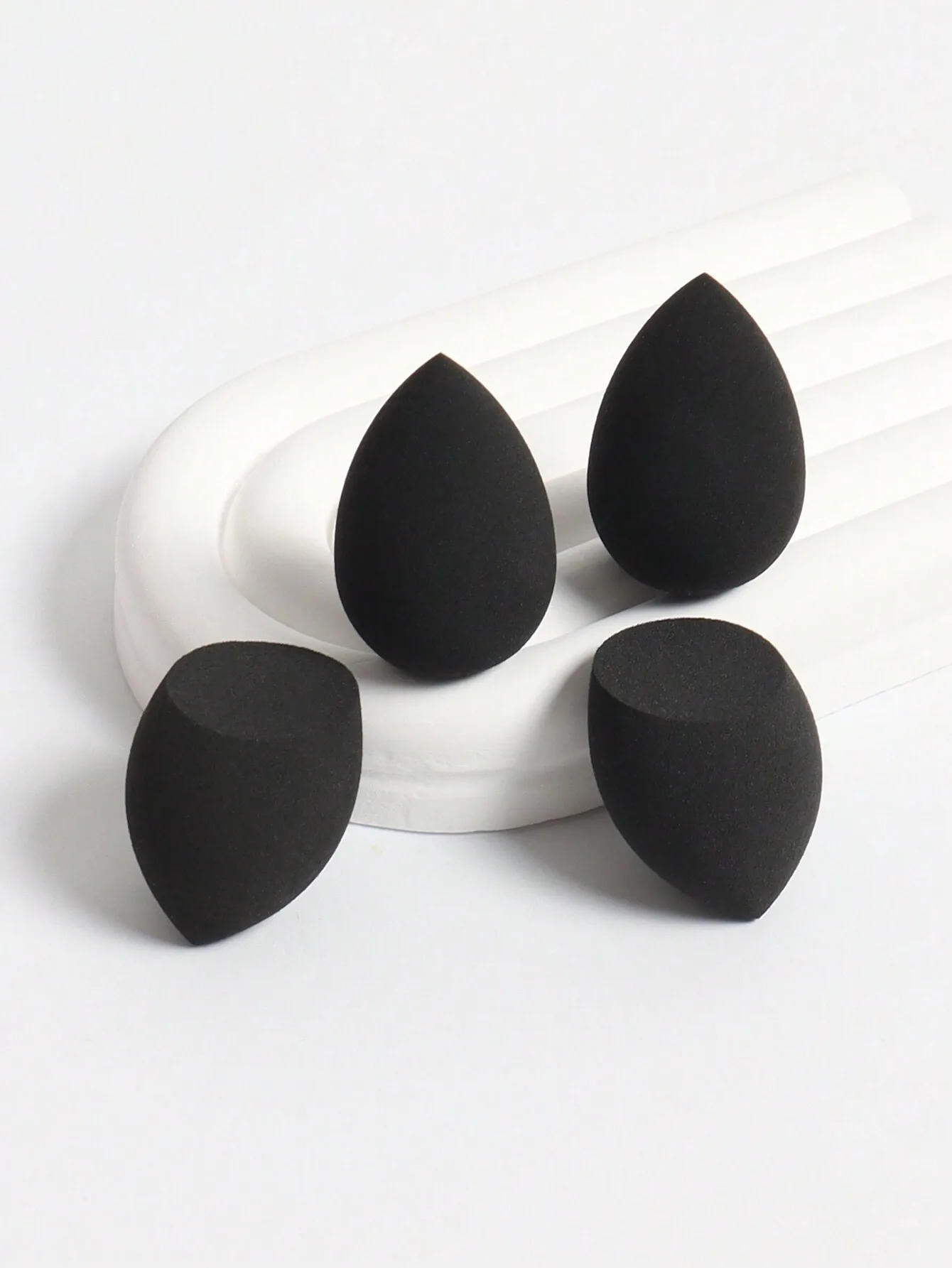 

100PCS All-In-One Makeup Tools Set, Soft Makeup Sponges, Mini Sponges, Triangle Powder Puffs, Air Cushion & Mini Air Cushion Puffs For Foundation Concealer Loose Powder Setting, Wet Dry Dual Use Cosmetic Applicators, Daily Makeup Accessories For Women