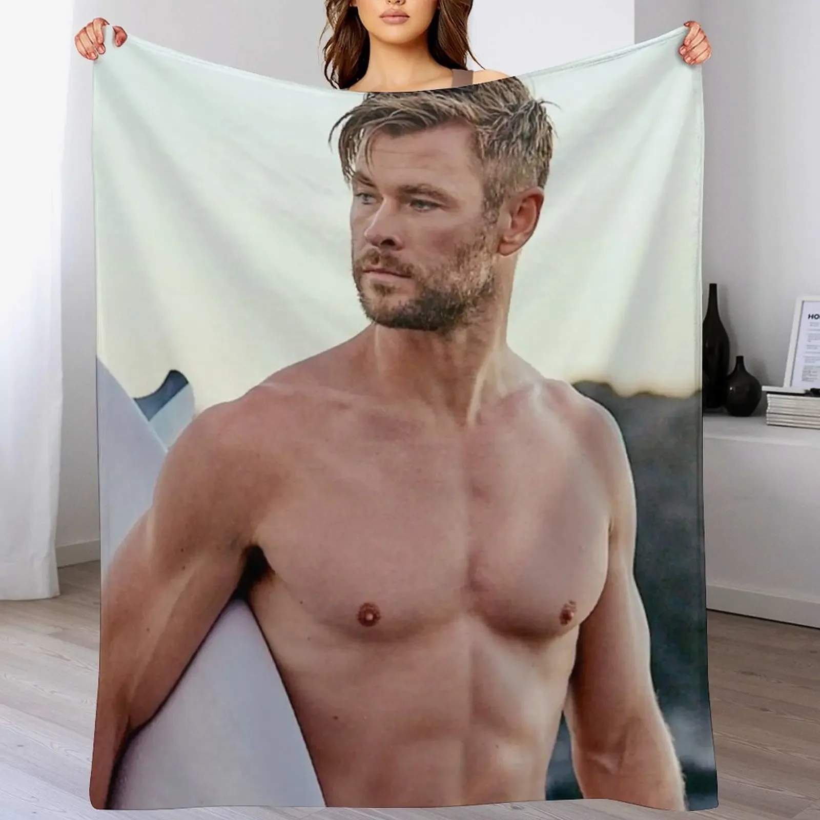 Chris Hemsworth Throw Blanket Machine Washable Soft Warm Blanket
