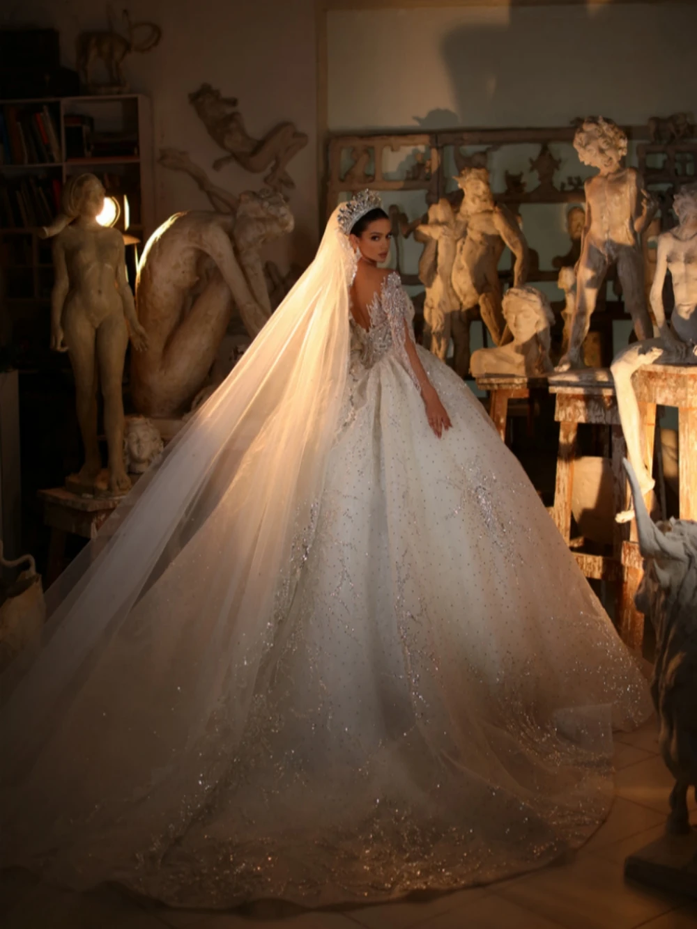 Sexy Deep V-neck Wedding Dress Sparkly Sequins Crystal Bridal Gown Luxury Ball Gown Long Bride Robe Vestidos De Novia