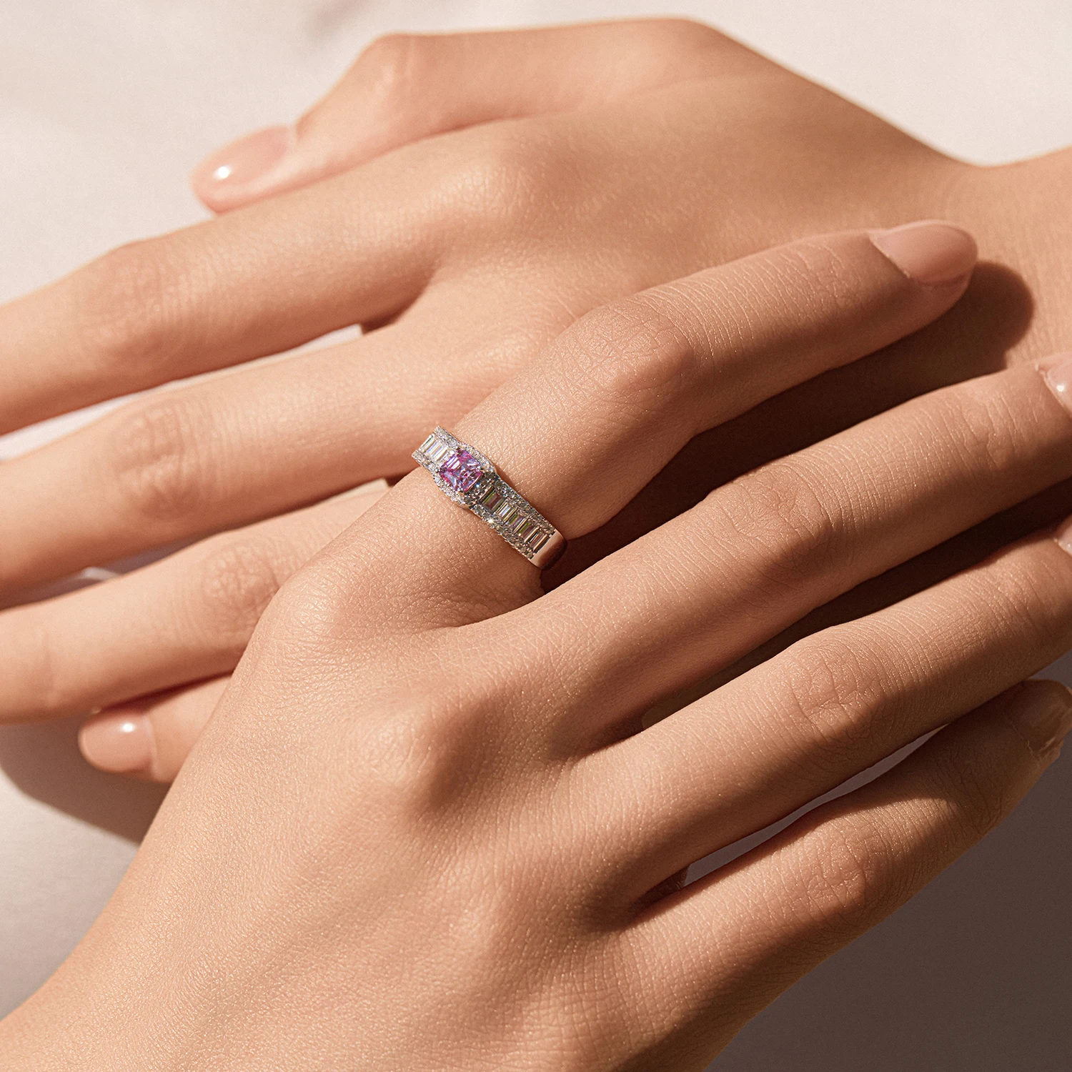 MODIAN 0.4CT Sparkling Pink Moissanite Rings 925 Sterling Silver Luxury High-end Wedding Engagement Band For Women Fine Jewelry