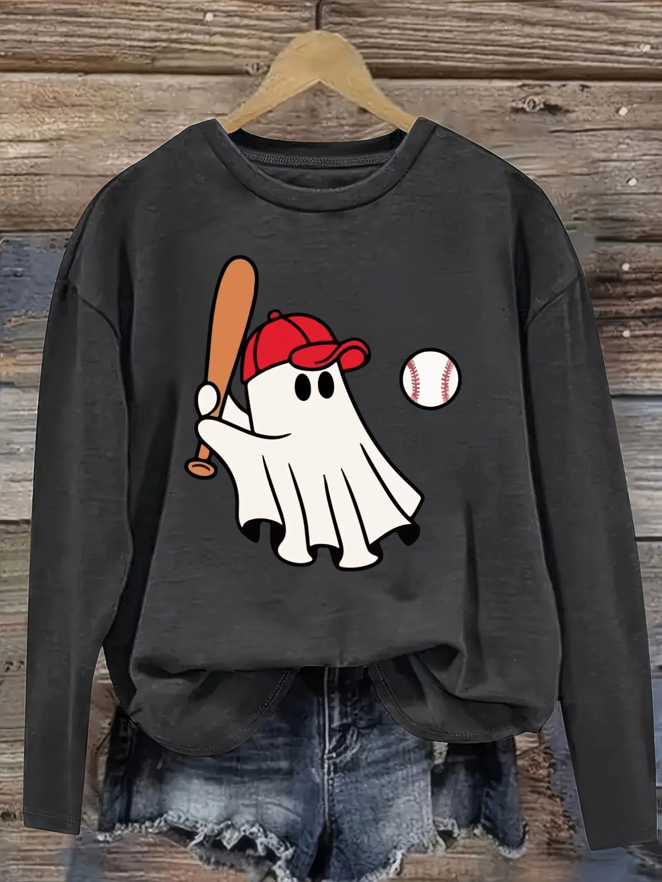 Women's Casual Long Sleeve Crew Neck T-Shirt Ghost Holding Baseball Bat Print Design, Round Neck Women's Clothing, Machine Washable, Slightly Elastic, Loose Fit, Spring Autumn Winter Women's T-Shirt, Halloween Costume Outfit