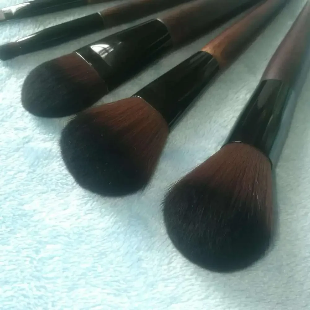 12 ピース/セットアイシャドウブラシ高品質天然ヤギ毛テーパードブレンディングブラシプロフェッショナルアイメイクブラシ黒色