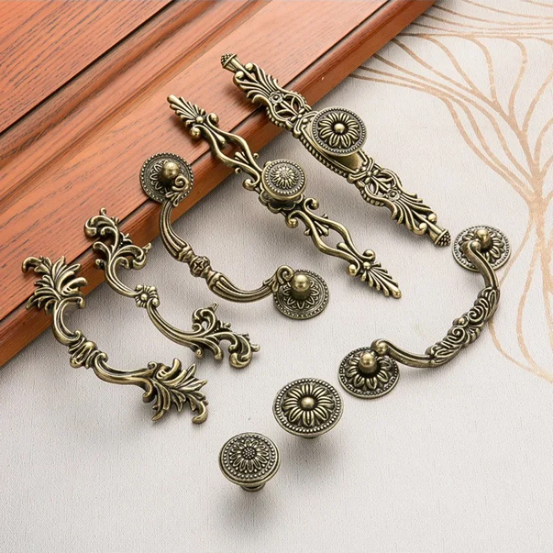 European Carved Antique Furniture Drawer Handle Hardware Wardrobe Cabinet Shoe Cabinet Handle