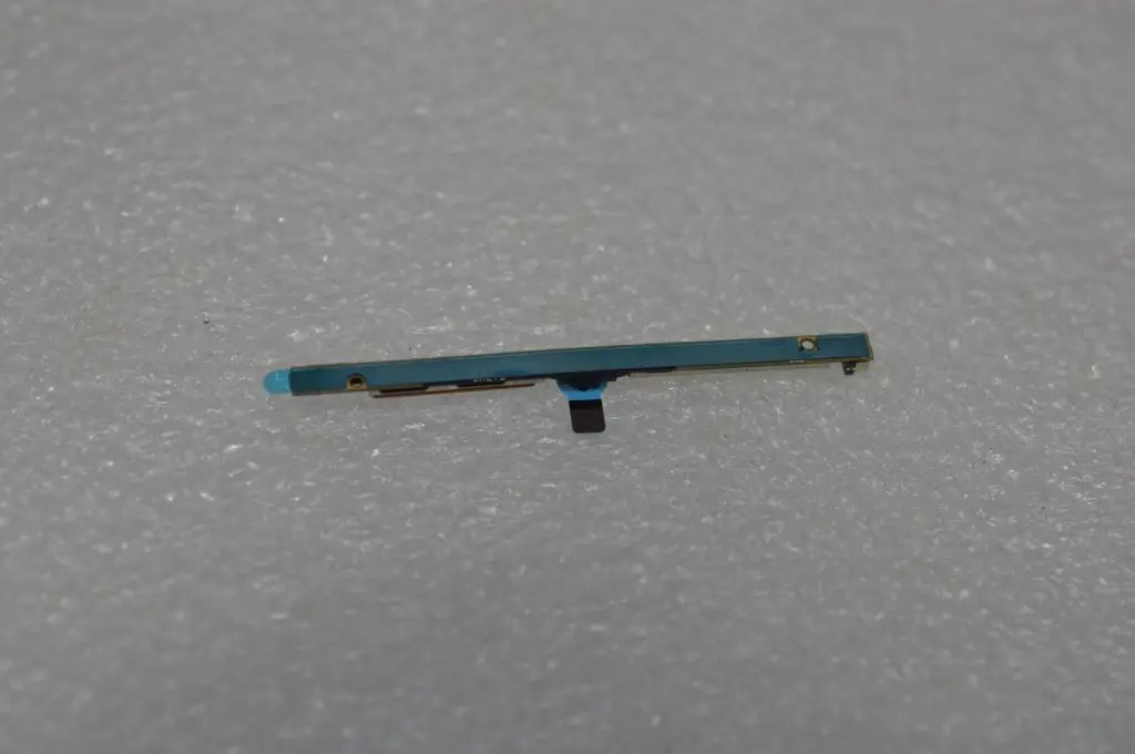 Built-In 720P Camer…