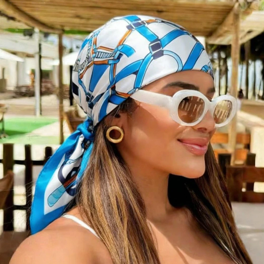 

Elegant and Sexy Silk Printed Headscarf 50cm Square Women's Hijab Neck Scarf Fashionable Gift and Daily Accessory To Wear