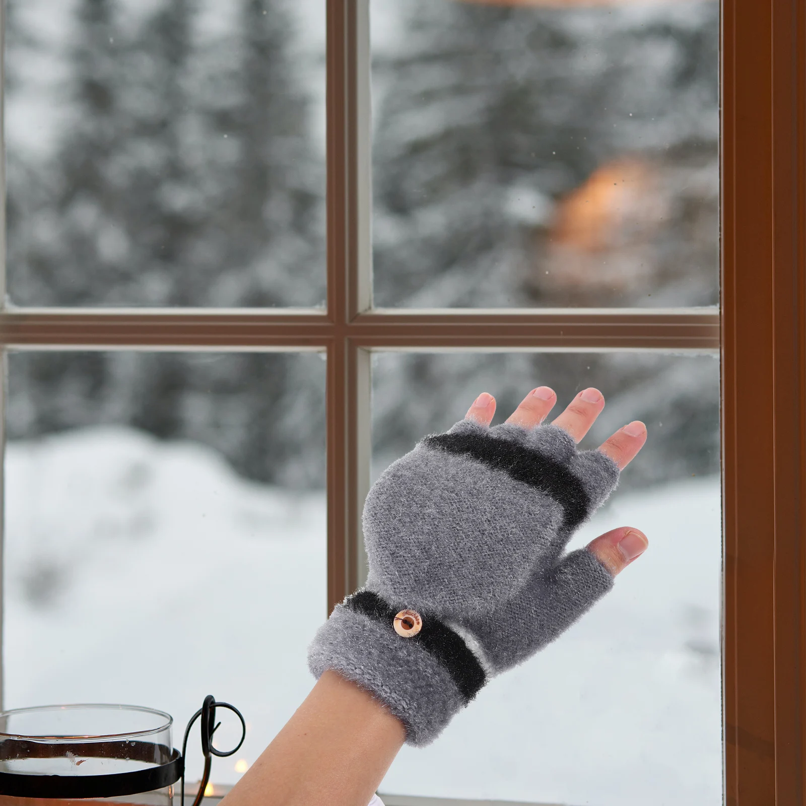 

2pcs USB Heated Gloves Rechargeable Dual Sided Heating Cover Thermal Hand Warmers Windproof Winter Outdoor Riding Grey