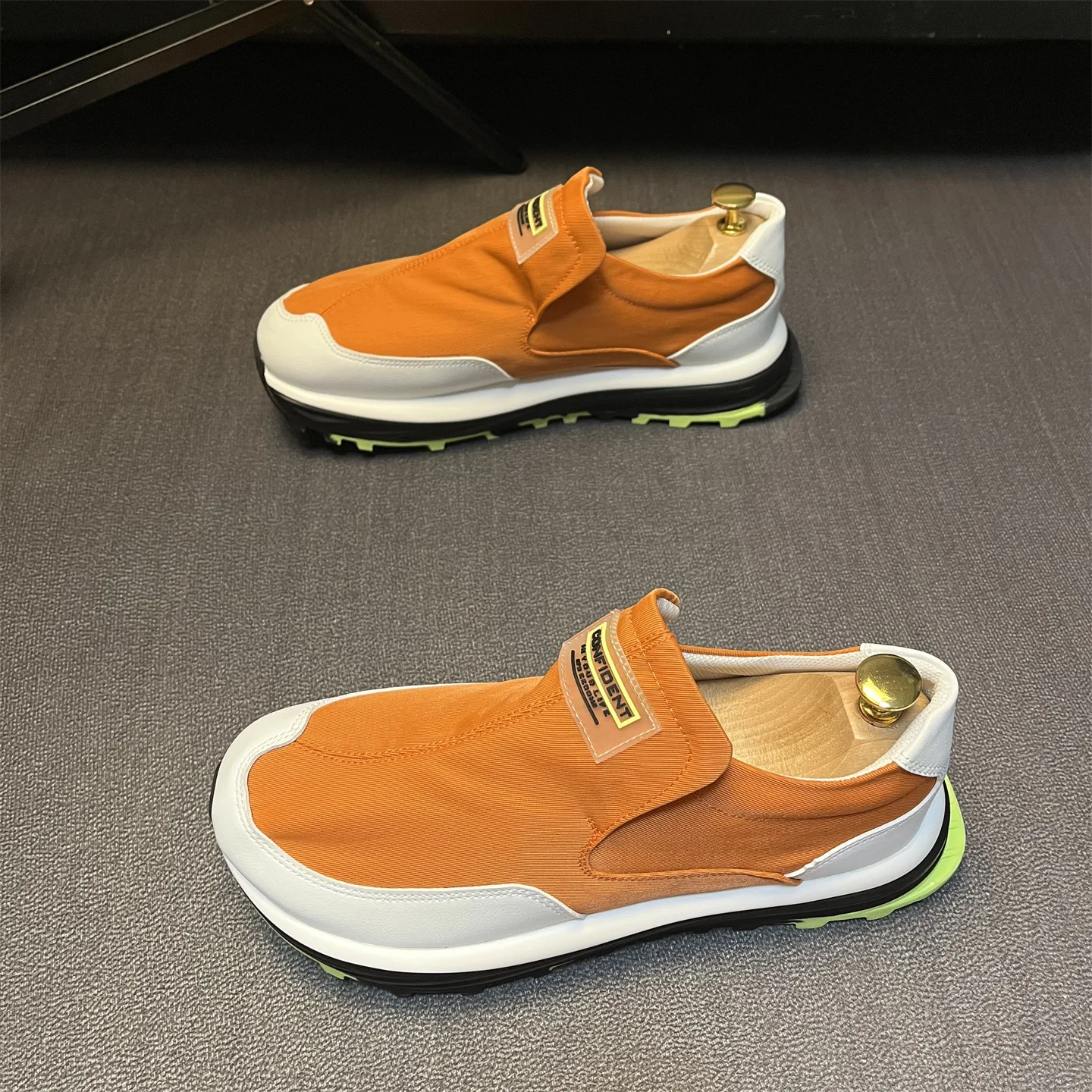 أحذية قماشية صيفية قابلة للتنفس وغير قابلة للانزلاق لمشاهير الإنترنت أحذية قماشية كاجوال للرجال أحذية تزلج رياضية غير رسمية