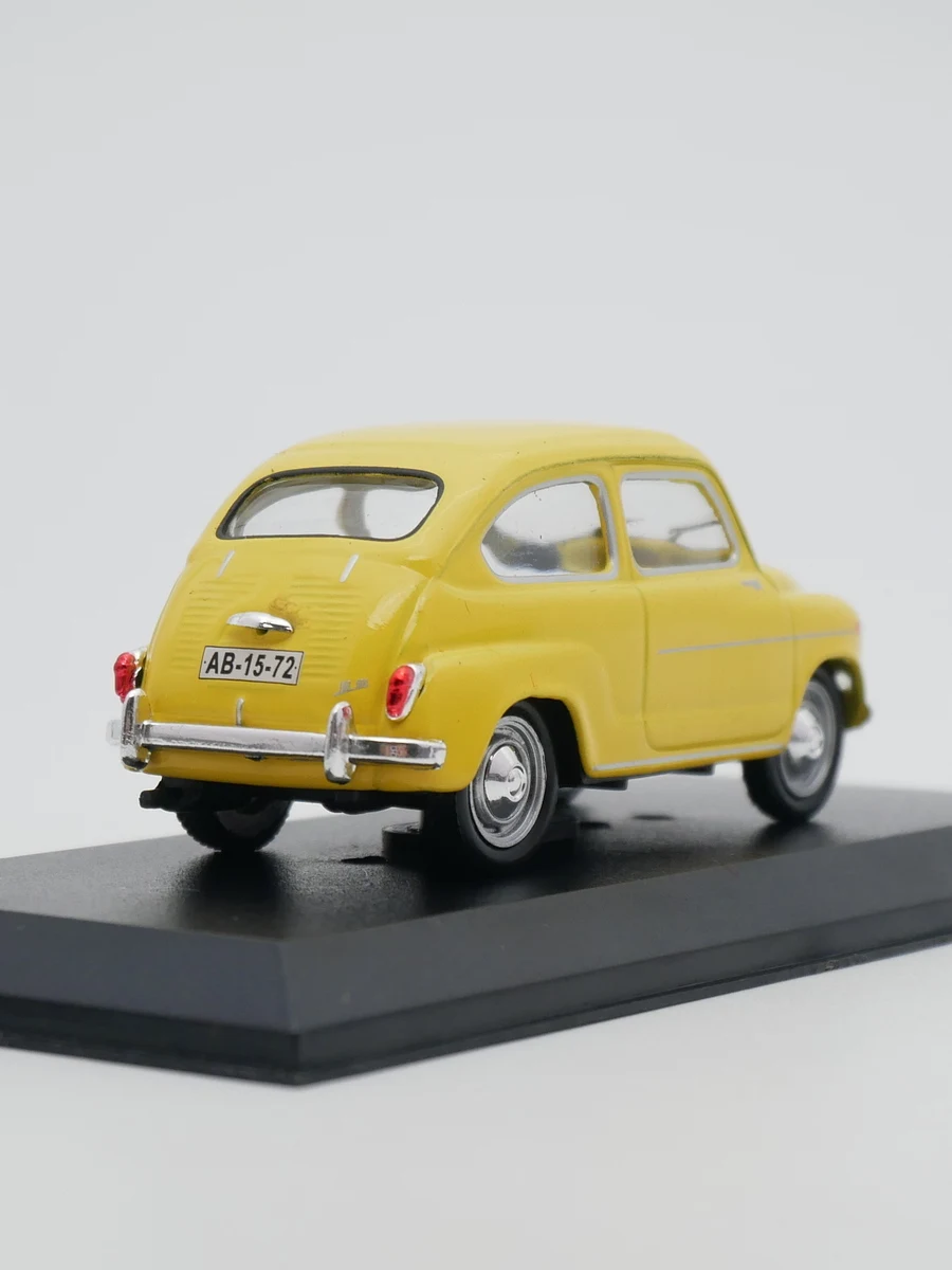 Ixo 1:43 Ist Fiat 600 Diecas Car Metal Toy Model