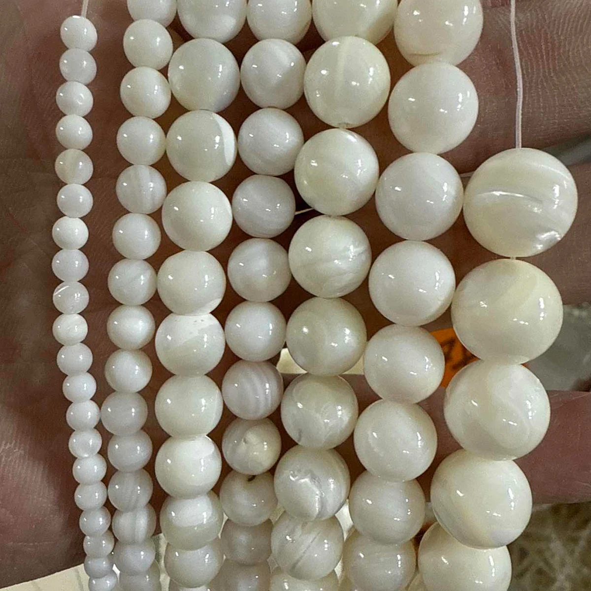 Natural Shell Beads Mother of Pearl Freshwater Shells Loose Round Beads For Jewelry Making DIY Charm Bracelet Necklace 15\'\'