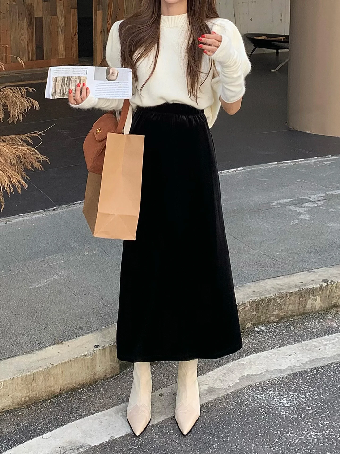 

Утепленная черная бархатная юбка-миди А-силуэта для женщин, зимняя, с высокой талией, утягивающая, из полиэфирного волокна