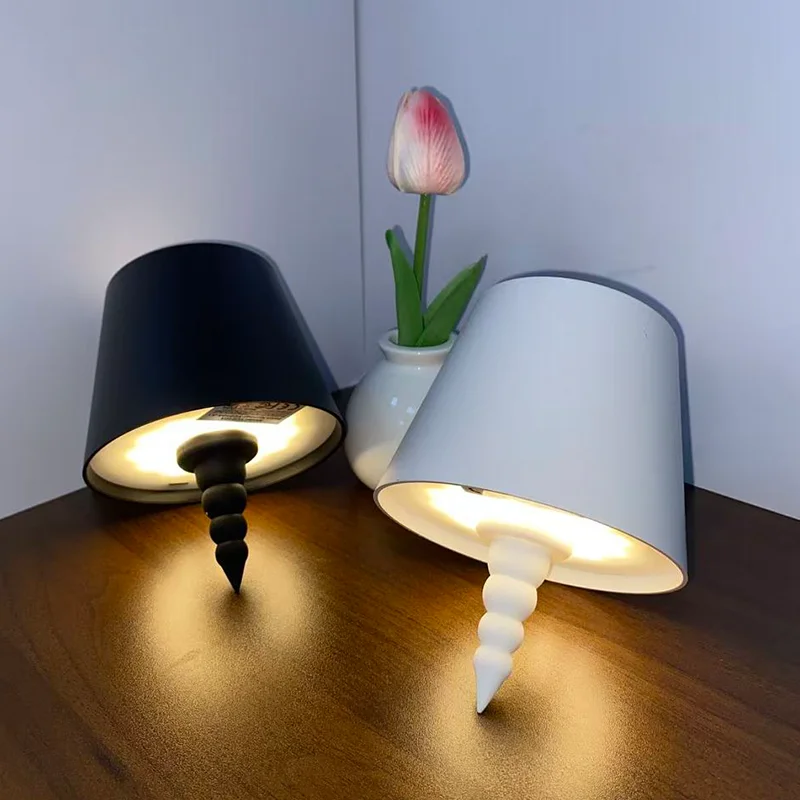 

Светодиодная атмосферная лампа для бутылки вина подходит для ресторана, спальни, бара, трехцветный перезаряжаемый сенсорный переключатель с бесступенчатым затемнением.