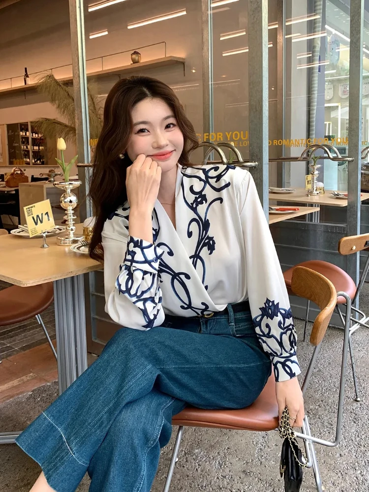 Horse Print Black White Women Shirt Contrasting Color Trendy Ribbon Shirt  Autumn Long-sleeved Tops Long Sleeve Blouses Shirts