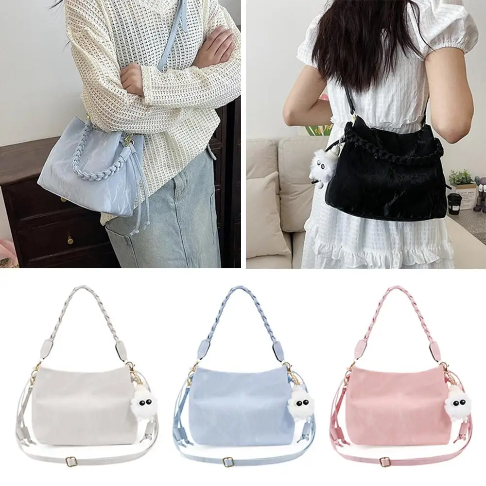 

Niche Cute Bag Women's Shoulder Bag Hand Bucket Bag Large-capacity Fashionable Handbags Commuting Bags Versatile Messenger Bags