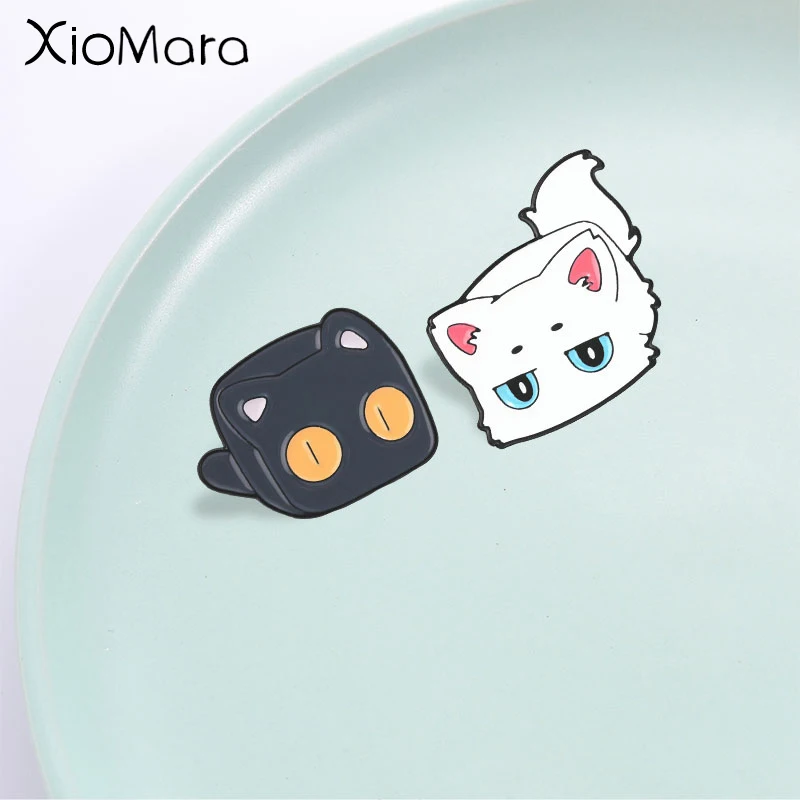 Cute Cartoon Toast Square Cat Badge, Funny Animal Cat Enamel Pin, Fashion Clothes Backpack Accessory, Gift for Cat Lovers