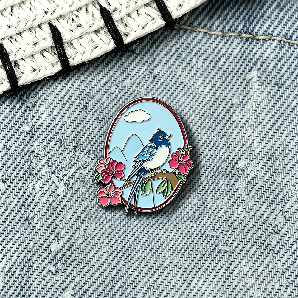 Chinese style National Enamel Design Magpie and Parrot Bird Pin For Women Unisex Beautiful Animal Party Casual Brooch Pins Gifts