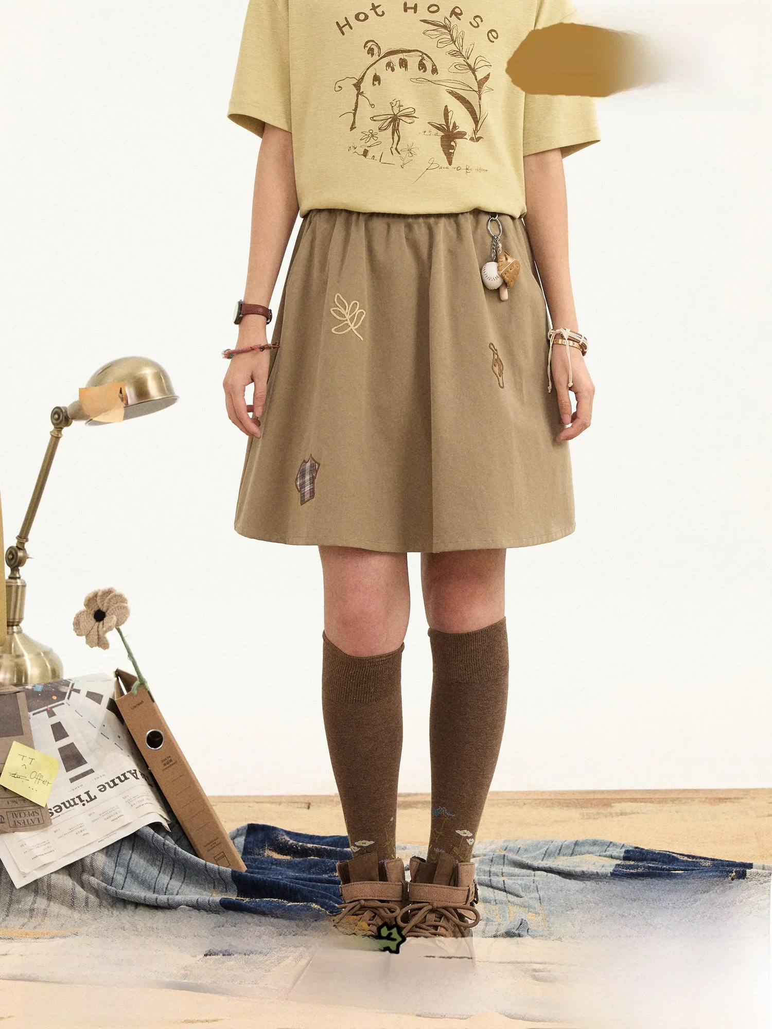 

Юбка А-силуэта с высокой талией, хлопковая, на резинке, с вышивкой и вставками, женская, летняя, повседневная, с карманами