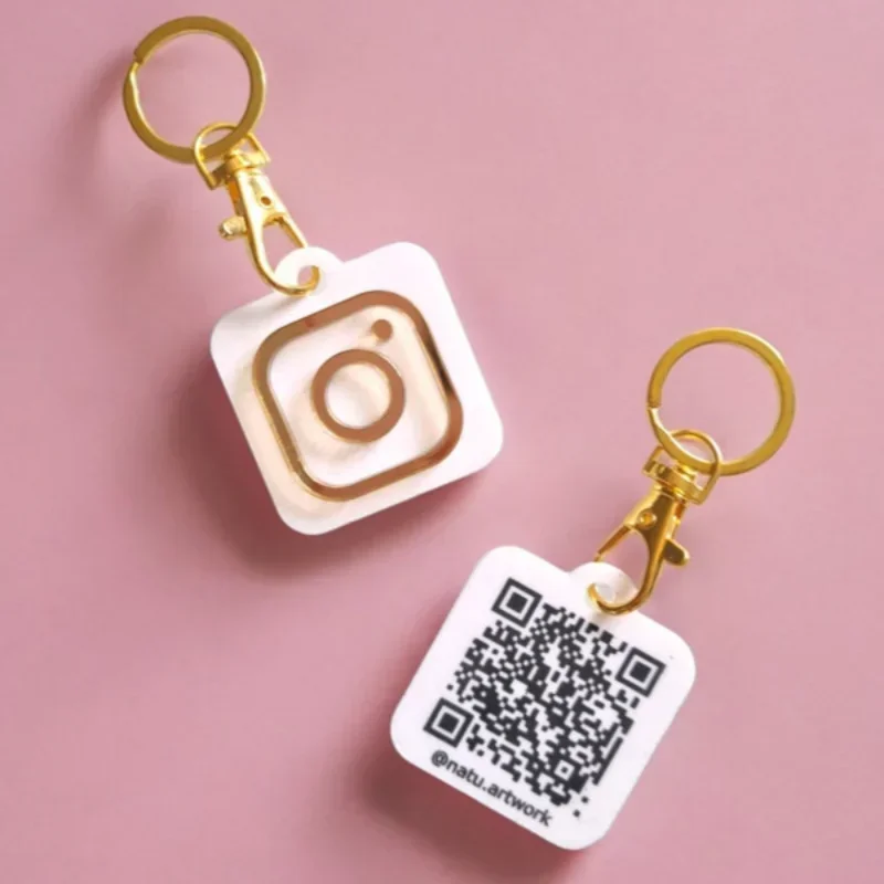 Custom QR Code Keyring Keychain Instagram Facebook Keychain with QR Code Keychain for Social Media