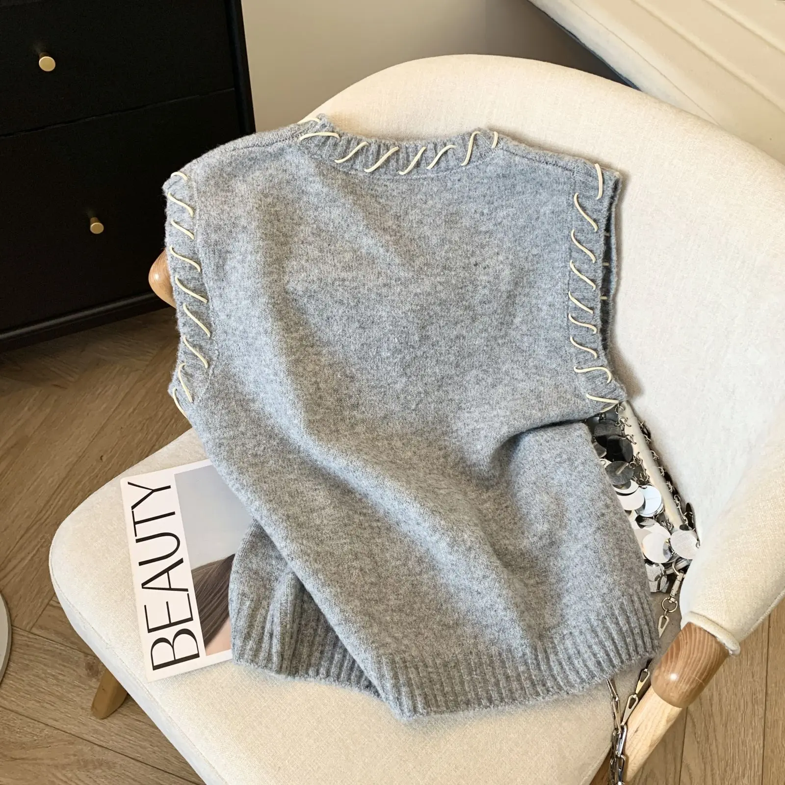 

Gagarich Lazy Spring Embroidery Knitted Vest Women Outerwear Autumn Winter Soft Glutinous Western Sweater Vest Stacked Top