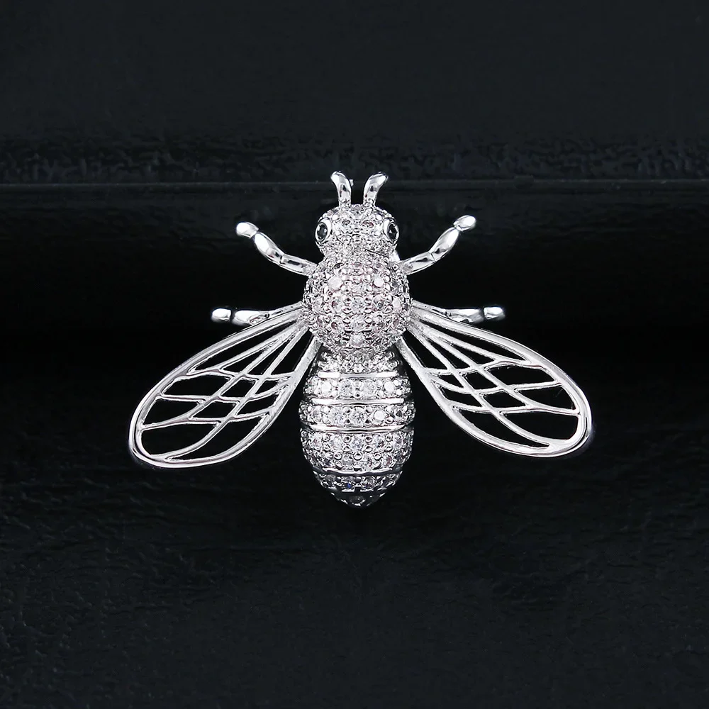 Trendy Animal Crystal Bee Brooch Metal Zircon Lapel Pins Men's Suit Shirt Small Collar Pin Corsage Jewelry for Women Accessories