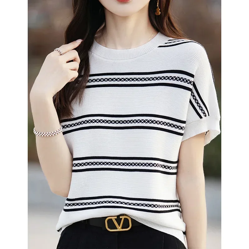 

Летняя офисная женская свободная тонкая дышащая футболка с коротким рукавом, женская одежда, полосатый трикотаж, модные повседневные удобные топы
