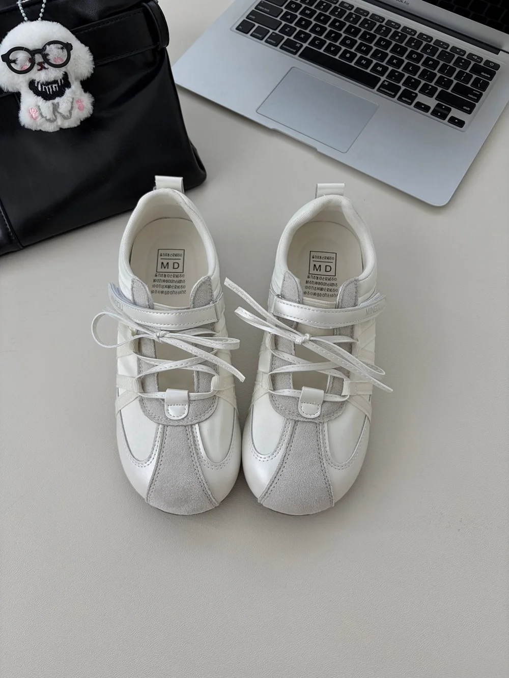 mary-jane-style-flat-bottom-sneakers-women's-thin-design-binding-tape-magic-stick-design-super-soft-ballet-style-flats