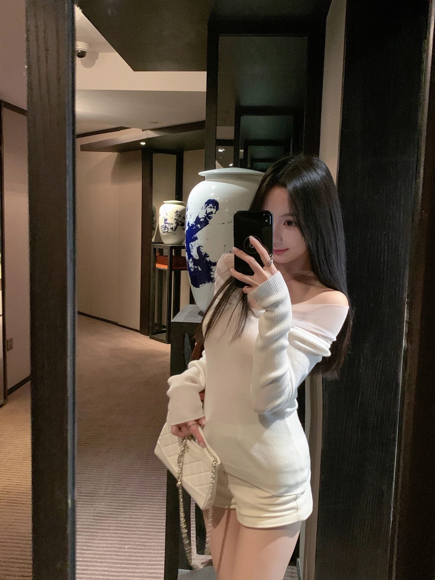 

White Wool Blend Knitted Sweater Women's oulder Bared V-Ne Long Sve Pure Desire Autumn Winter New Sle Sweet Sle