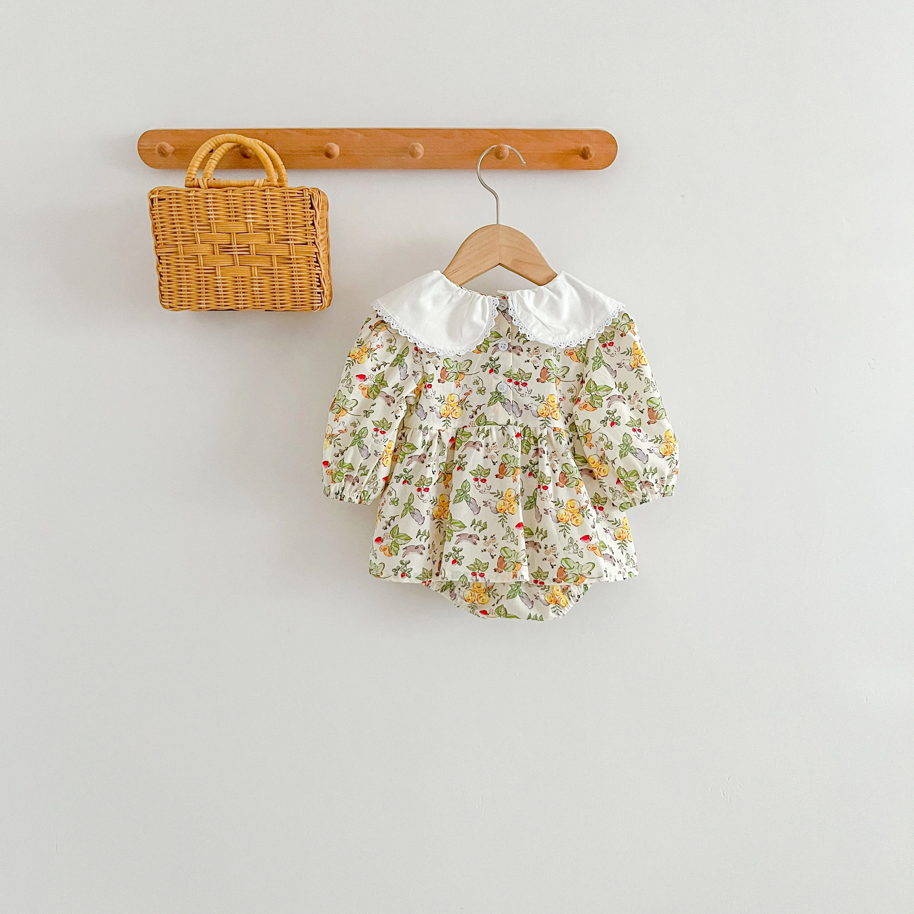 Familien look Frühling Blumen kleid Baby Mädchen bestickt Pandora Kragen Baumwoll kleid Baby Mädchen Blumen Bodysuit Schwestern Look Kleidung – Detail 10