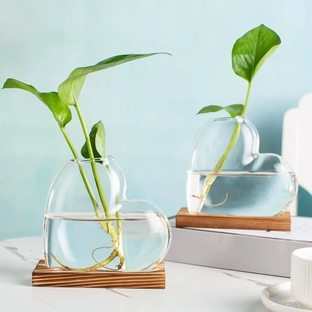 Transparent Hydroponic Glass Vase Wooden Stand Decorative Love Shaped Vase Minimalist Plant Propagation Station Living Room