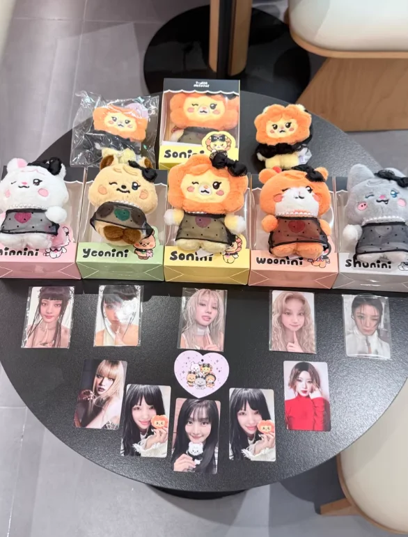 Kpop Idol Girl GIDLE Nuovo stile MINI bambole in scatola Cho MiYeon Minnie SoYeon Song YuQi Ye ShuHua (G) I-DLE Collezione di regali per i fan