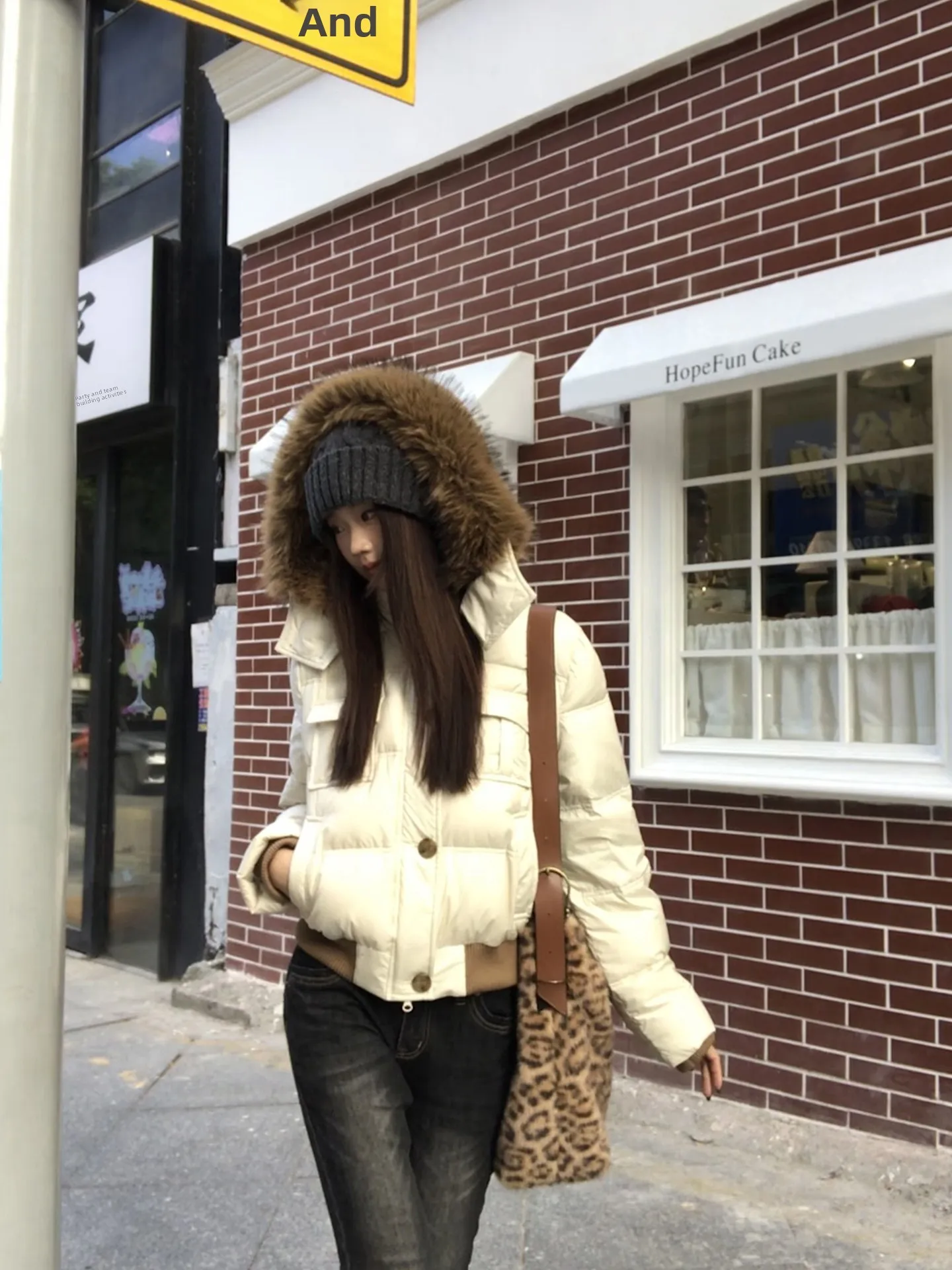 

ort Puffer Jaet Women's Winter New Sle Red Celebri Museum 90% White Du down Hooded Fur Collar Coat Warm Commute Sle