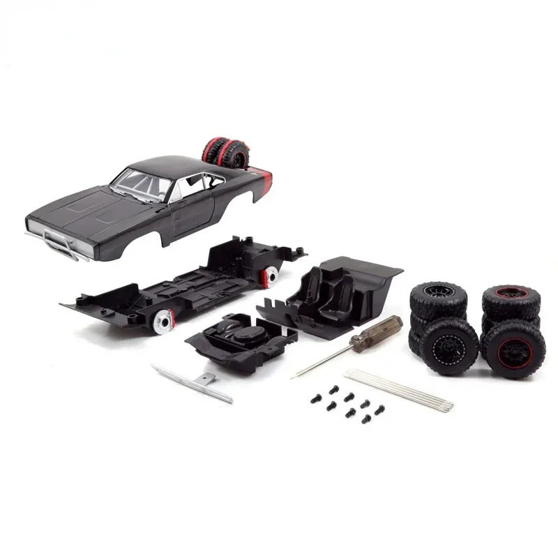 1:24 	 Dom 1970 Dodge Charger R/T Modelo Kit CN (Origem) carro de brinquedo Diecast brinquedos para meninos Modelo de carro de metal Coleção